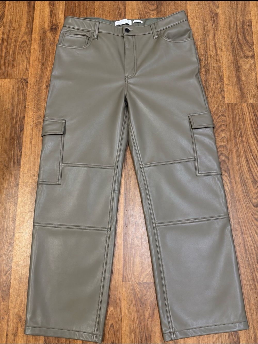 Women’s Abercrombie and Fitch.Faux Leather Cargo Pants - Olive size 16.